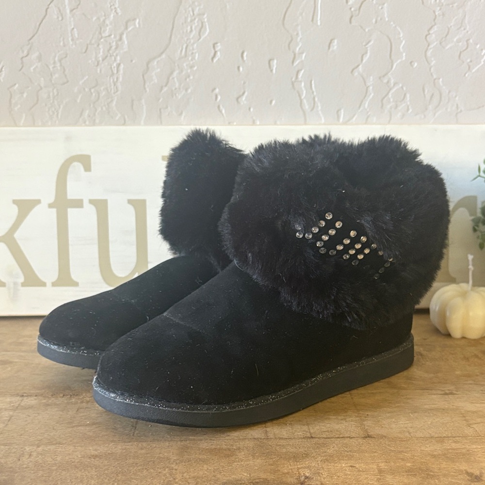 Juicy Couture Black Fur-Lined Winter Boots
